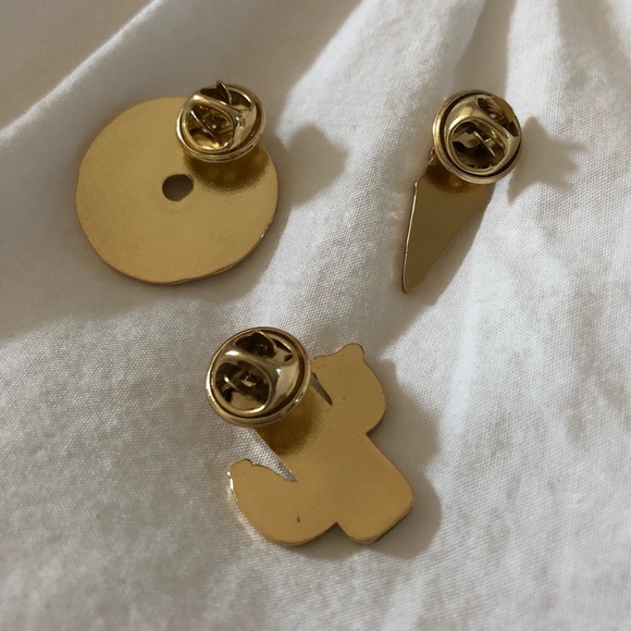 Macy’s Pin Flare Lapel Pins Cactus Donut Icecream - Picture 2 of 2